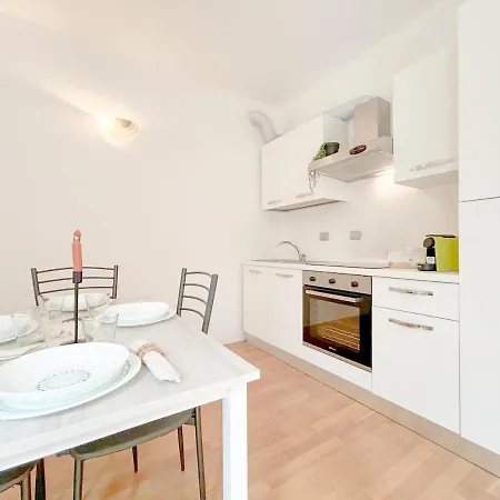 35 - Casa A Due Passi Dal Mare Terrazza - Wifi - Ac Savona